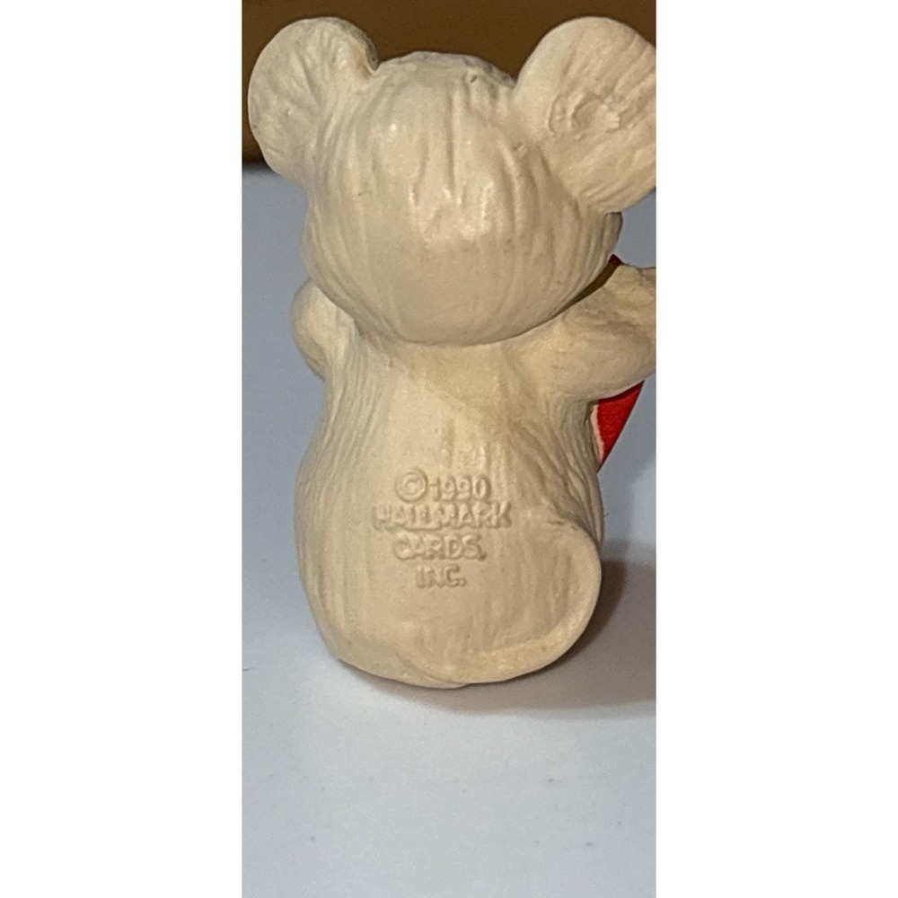 Vintage 1991 Hallmark Miniature Mouse Figurine "I Love Mom" 1.25" Collectible - Picture 4 of 4